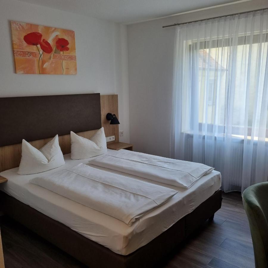 Hotel Garni Krone Geislingen an der Steige Bagian luar foto