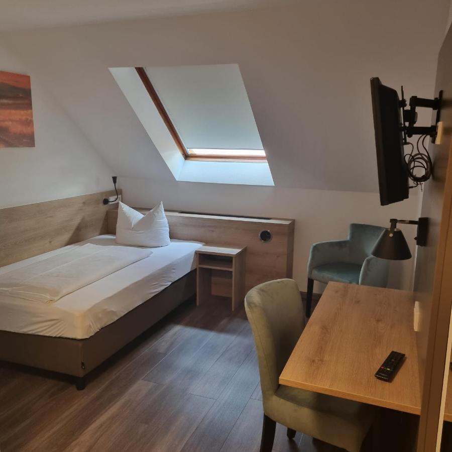 Hotel Garni Krone Geislingen an der Steige Bagian luar foto
